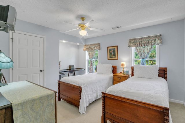 6 Kingfisher Drive, Simpsonville, SC 29680