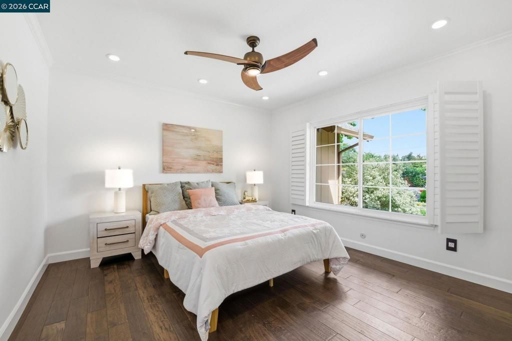 Image 15 of property listing at 1433 Walnut Ave, Walnut Creek, CA 94598