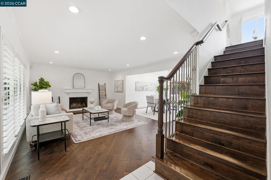 Image 17 of property listing at 1433 Walnut Ave, Walnut Creek, CA 94598