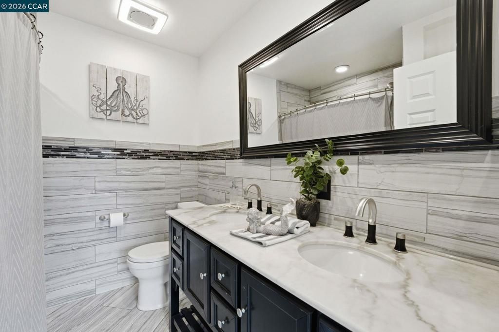 Image 27 of property listing at 1433 Walnut Ave, Walnut Creek, CA 94598