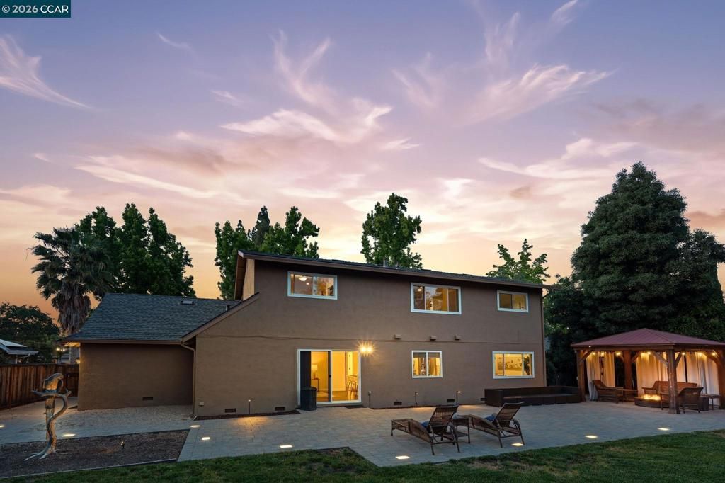 Image 31 of property listing at 1433 Walnut Ave, Walnut Creek, CA 94598