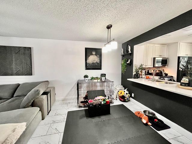 8301 SANDS POINT Boulevard S306, Tamarac, FL 33321