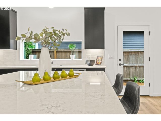 3520 Ne 44th Ave, Portland, OR 97212