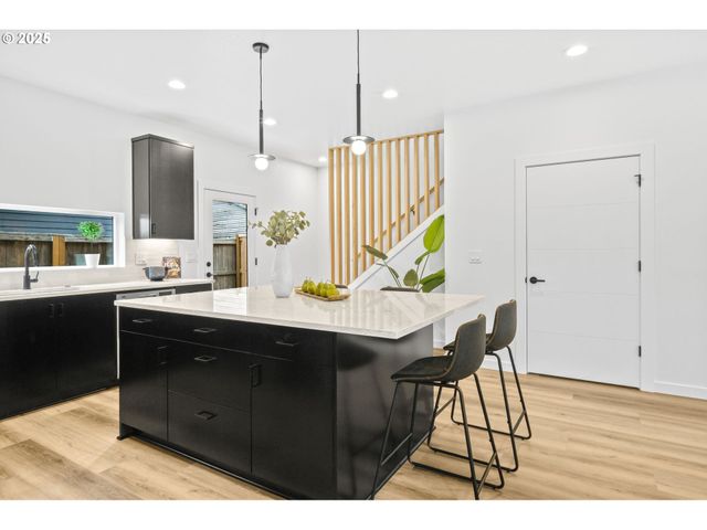 3520 Ne 44th Ave, Portland, OR 97212