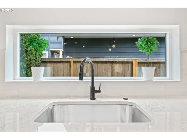 3520 Ne 44th Ave, Portland, OR 97212