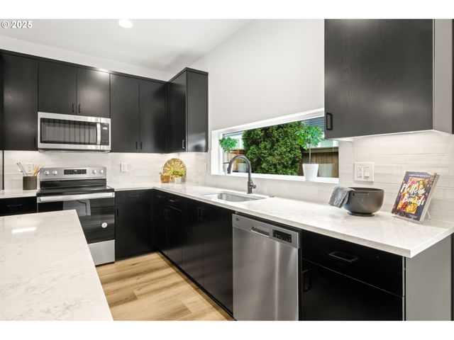 3520 Ne 44th Ave, Portland, OR 97212