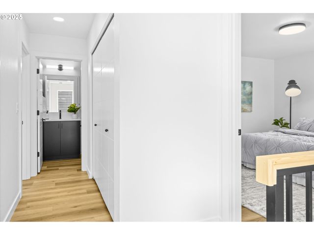 3520 Ne 44th Ave, Portland, OR 97212