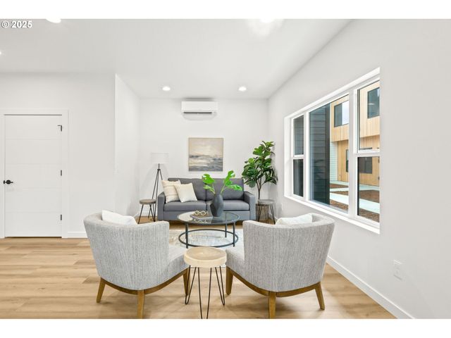 3520 Ne 44th Ave, Portland, OR 97212