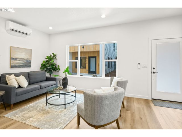 3520 Ne 44th Ave, Portland, OR 97212