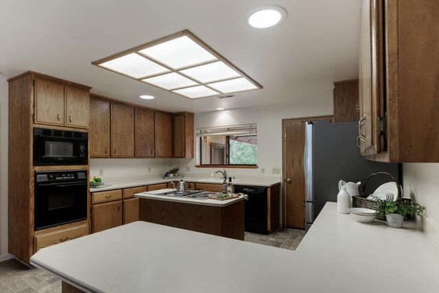 710 Cold Springs Rd, Placerville, CA 95667