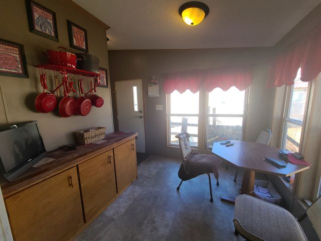 291 IL RT 2 49, Dixon, IL 61021