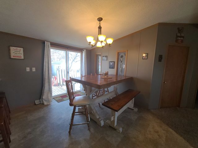 291 IL RT 2 49, Dixon, IL 61021