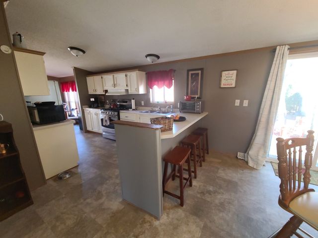 291 IL RT 2 49, Dixon, IL 61021