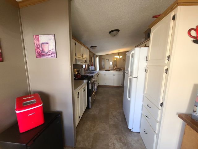 291 IL RT 2 49, Dixon, IL 61021