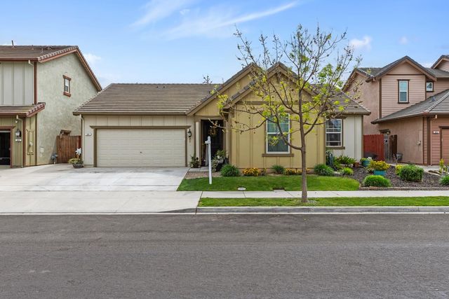 344 N Red Lion Way, Newman, CA 95360