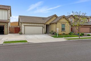 344 N Red Lion Way, Newman, CA 95360
