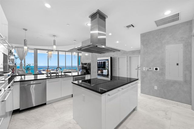 17121 Collins Ave PH4406, Sunny Isles Beach, FL 33160