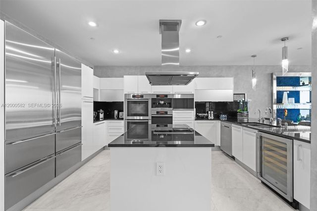 17121 Collins Ave PH4406, Sunny Isles Beach, FL 33160
