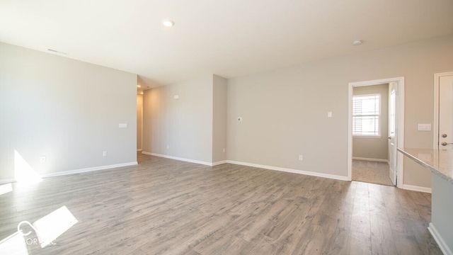 207 Springfield Crossing, Greenfield, IN 46140