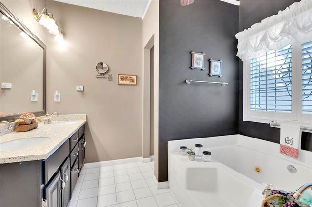 2340 Emerald Drive, Loganville, GA 30052