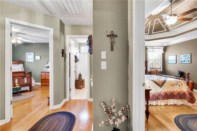 2340 Emerald Drive, Loganville, GA 30052