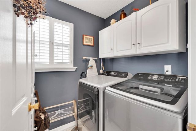 2340 Emerald Drive, Loganville, GA 30052