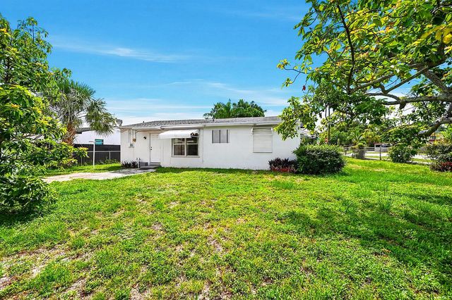 1716 N 25th Avenue, Hollywood, FL 33020