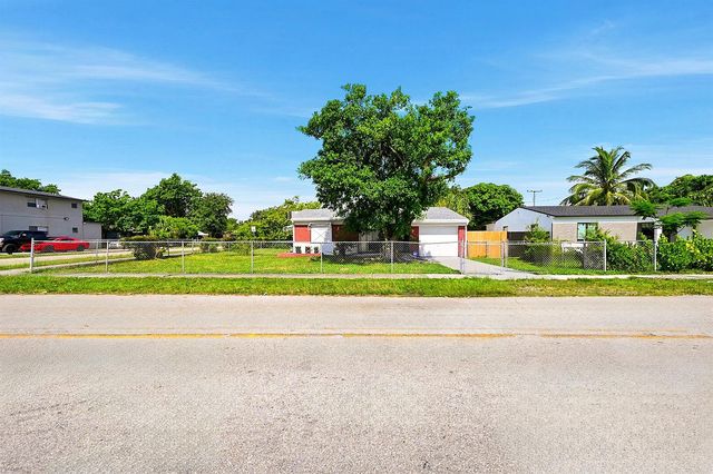 1716 N 25th Avenue, Hollywood, FL 33020