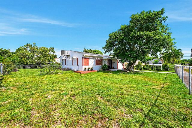 1716 N 25th Avenue, Hollywood, FL 33020