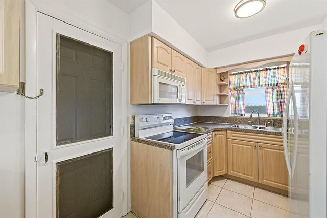 1716 N 25th Avenue, Hollywood, FL 33020