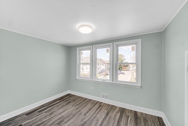 35 S 16th Avenue, Maywood, IL 60153