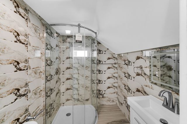 35 S 16th Avenue, Maywood, IL 60153