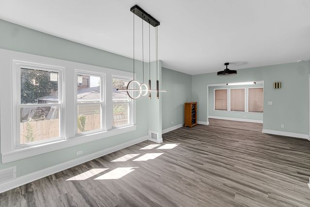 35 S 16th Avenue, Maywood, IL 60153