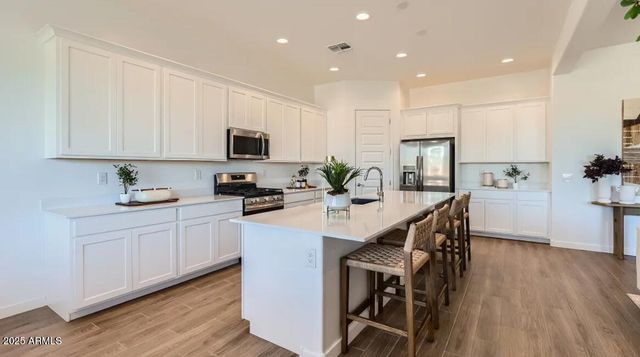 3411 E AGLIO Avenue, San Tan Valley, AZ 85143