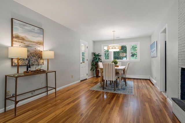 9 Cherry Ridge Rd, Acton, MA 01720