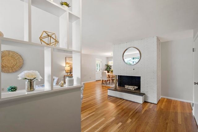 9 Cherry Ridge Rd, Acton, MA 01720