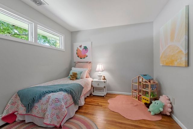 9 Cherry Ridge Rd, Acton, MA 01720