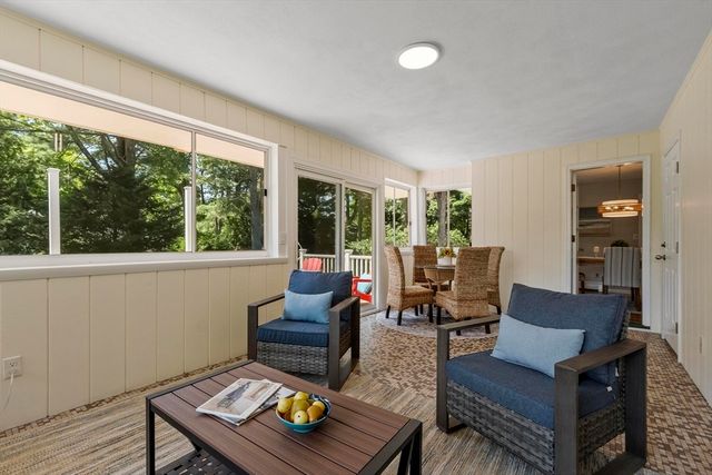 9 Cherry Ridge Rd, Acton, MA 01720