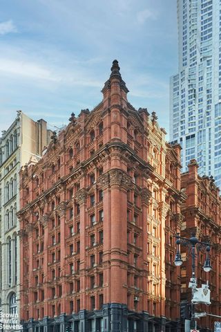 145 Nassau St Apt 2D, New York City, NY 10038