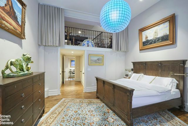 145 Nassau St Apt 2D, New York City, NY 10038