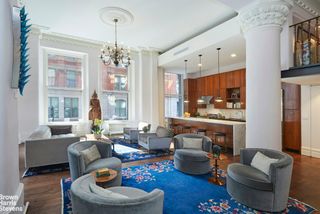 145 Nassau St Apt 2D, New York City, NY 10038