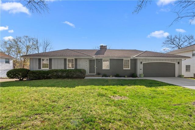 8401 Northern Street, Raytown, MO 64138