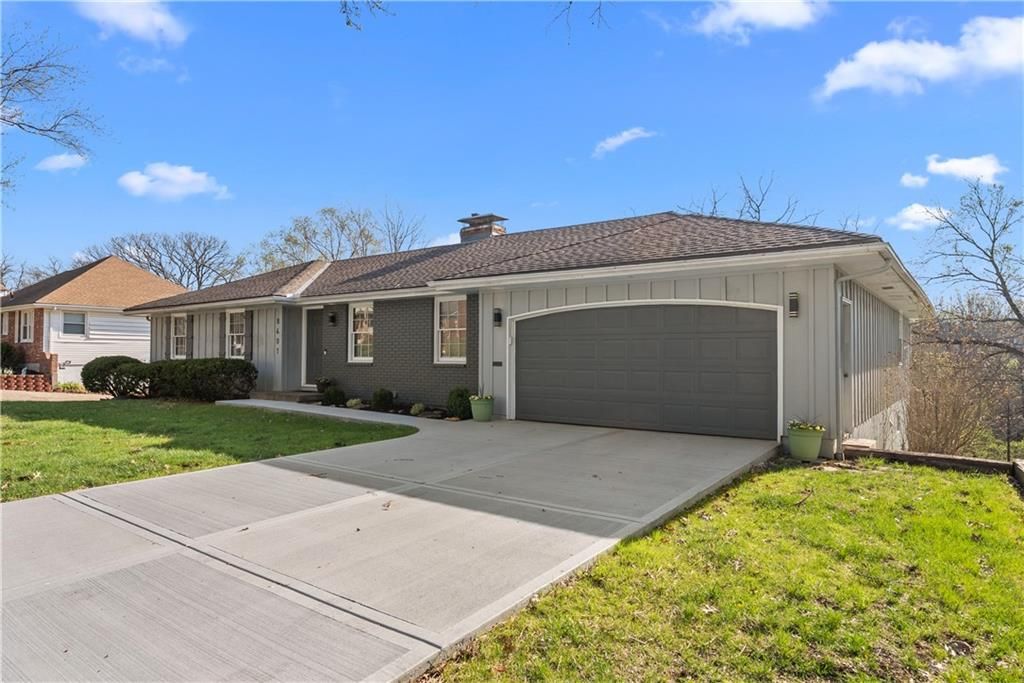 8401 Northern Street, Raytown, MO 64138