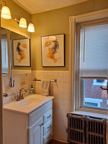 707 STANBRIDGE ST, Norristown, PA 19401