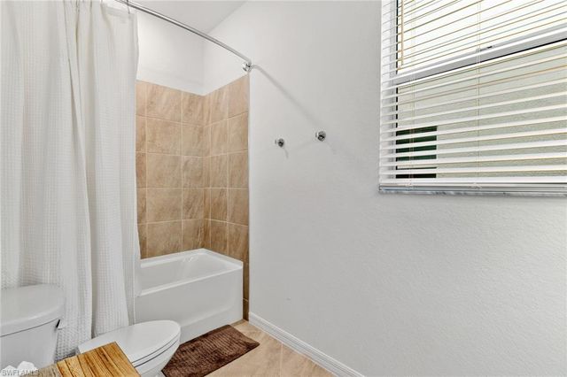 2516 Kona WAY, Naples, FL 34120