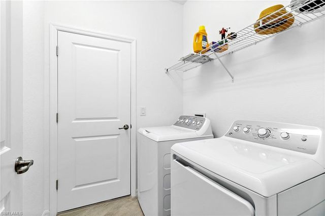 2516 Kona WAY, Naples, FL 34120