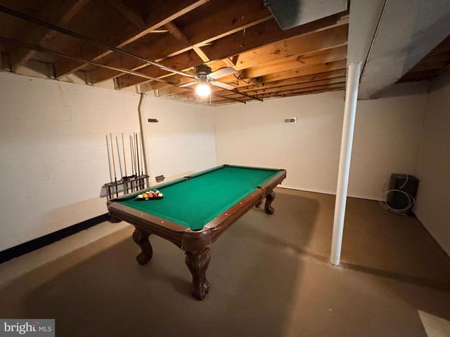 10802 HUNT CLUB RD, Reston, VA 20190