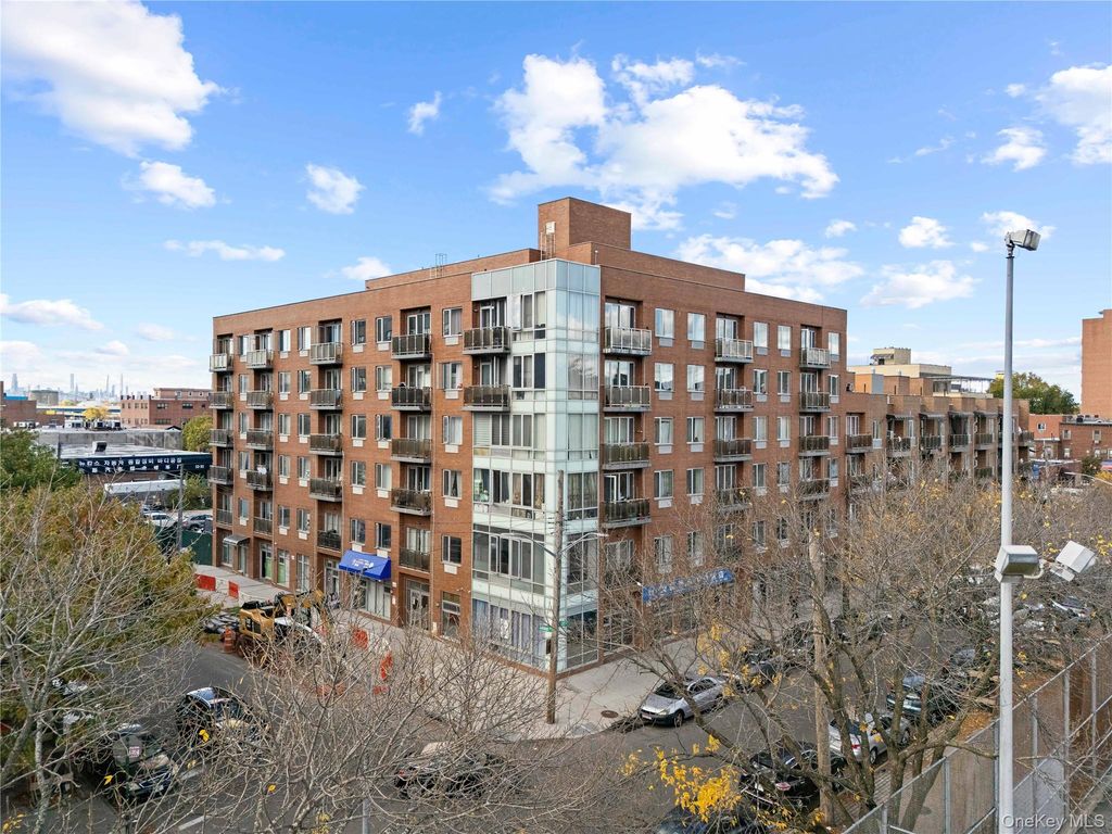 136-21 Latimer Place 5H, Flushing, NY 11354