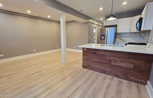 2135 S Millard Avenue, Chicago, IL 60623