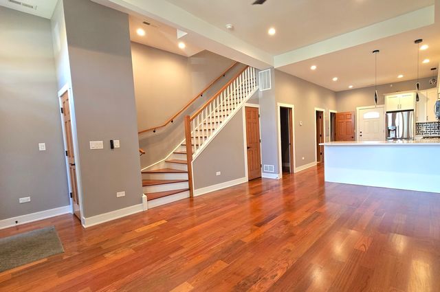 2135 S Millard Avenue, Chicago, IL 60623